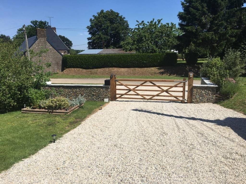 Chantella Saint-Mars-sur-la-Futaie Exterior foto
